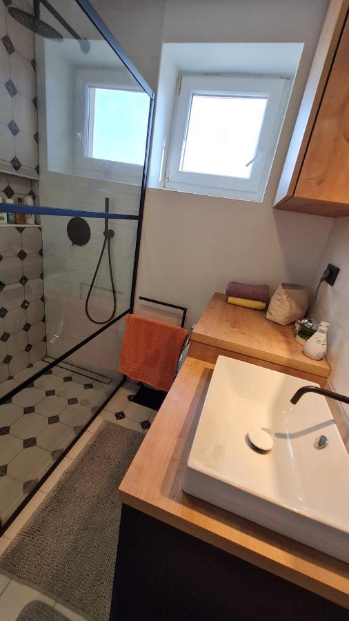Ljubljanotti Apartman Ljubljana Kültér fotó